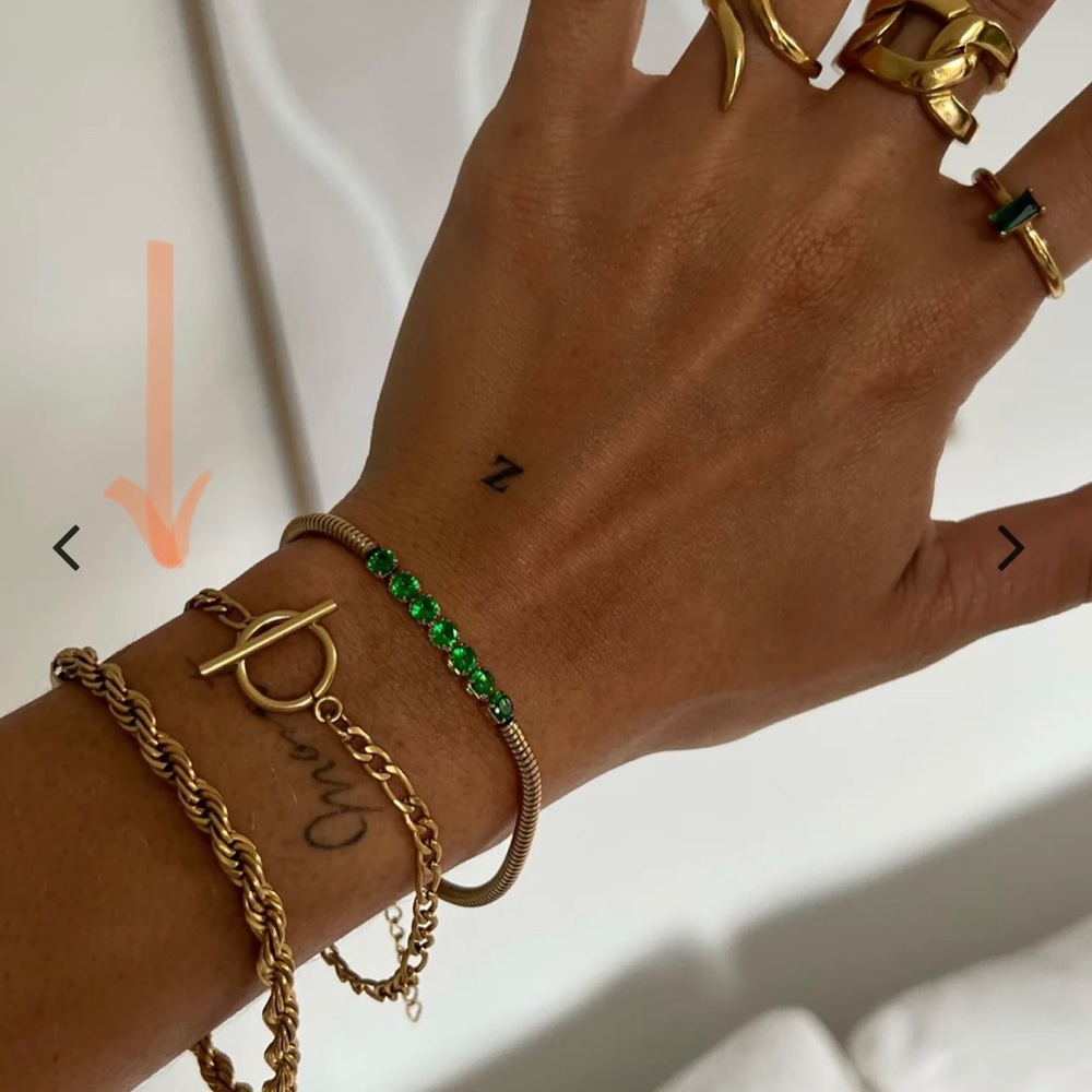 Ellie Vail Bracelet - Jayce Figaro Chain Toggle Bracelet - Gold